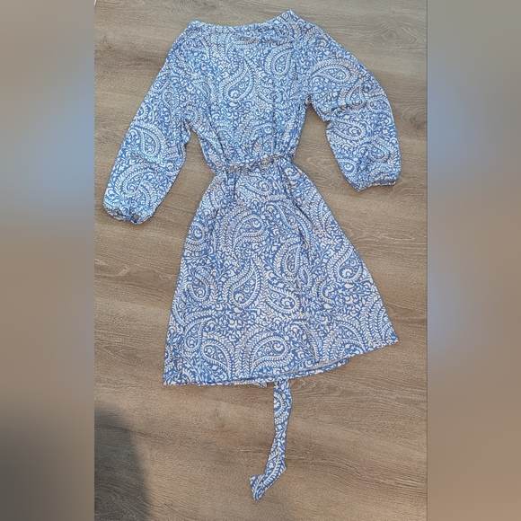 Paisley blue and white pattern dress - Picture 3 of 3